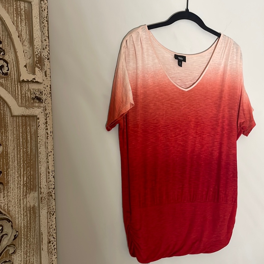 MOSSIMO SHORT SLEEVE BANDED BOTTOM OMBRÉ TOP